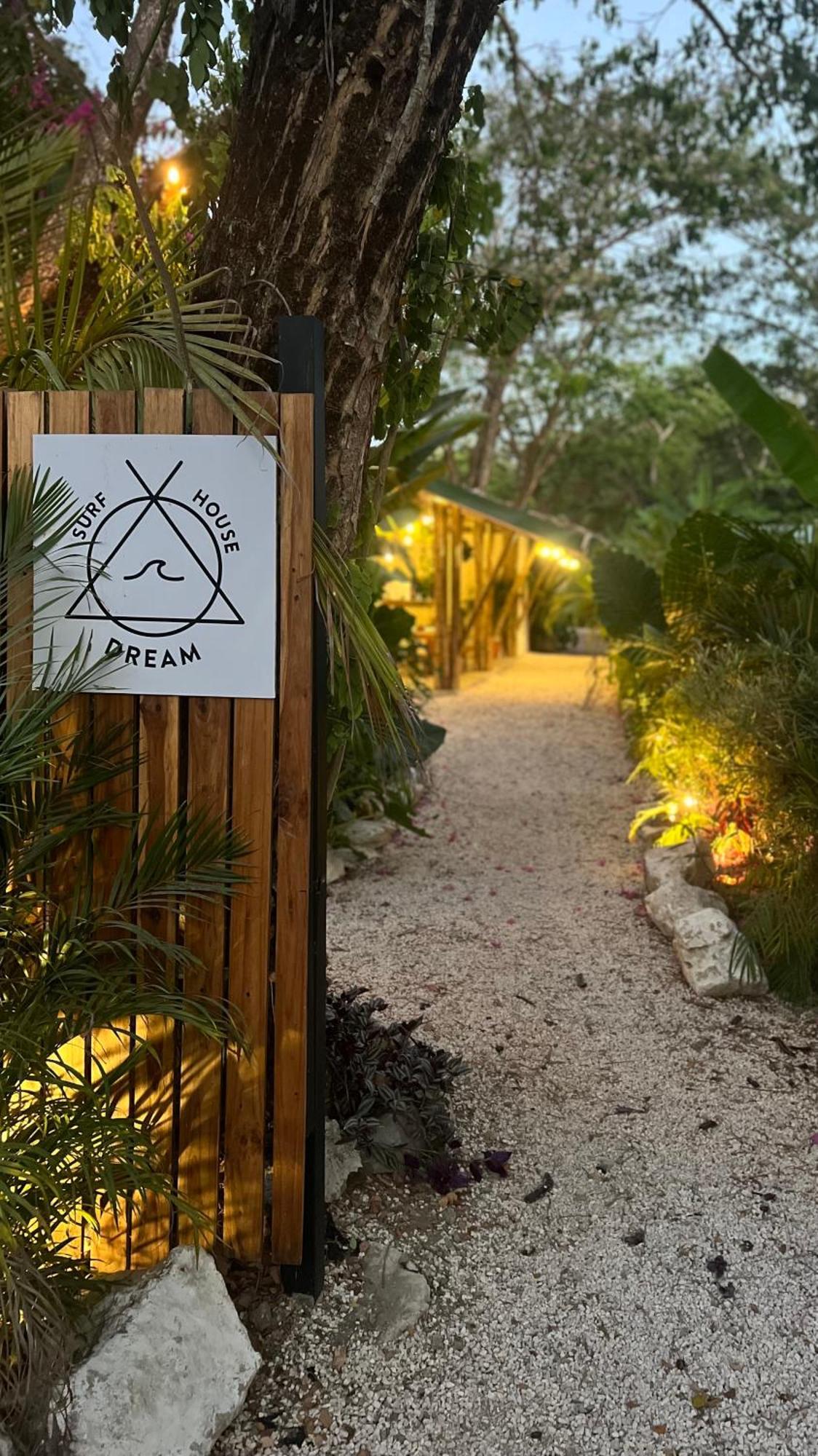 Dream Surf House Santa Teresa Hostel Playa Hermosa Cobano Exterior photo