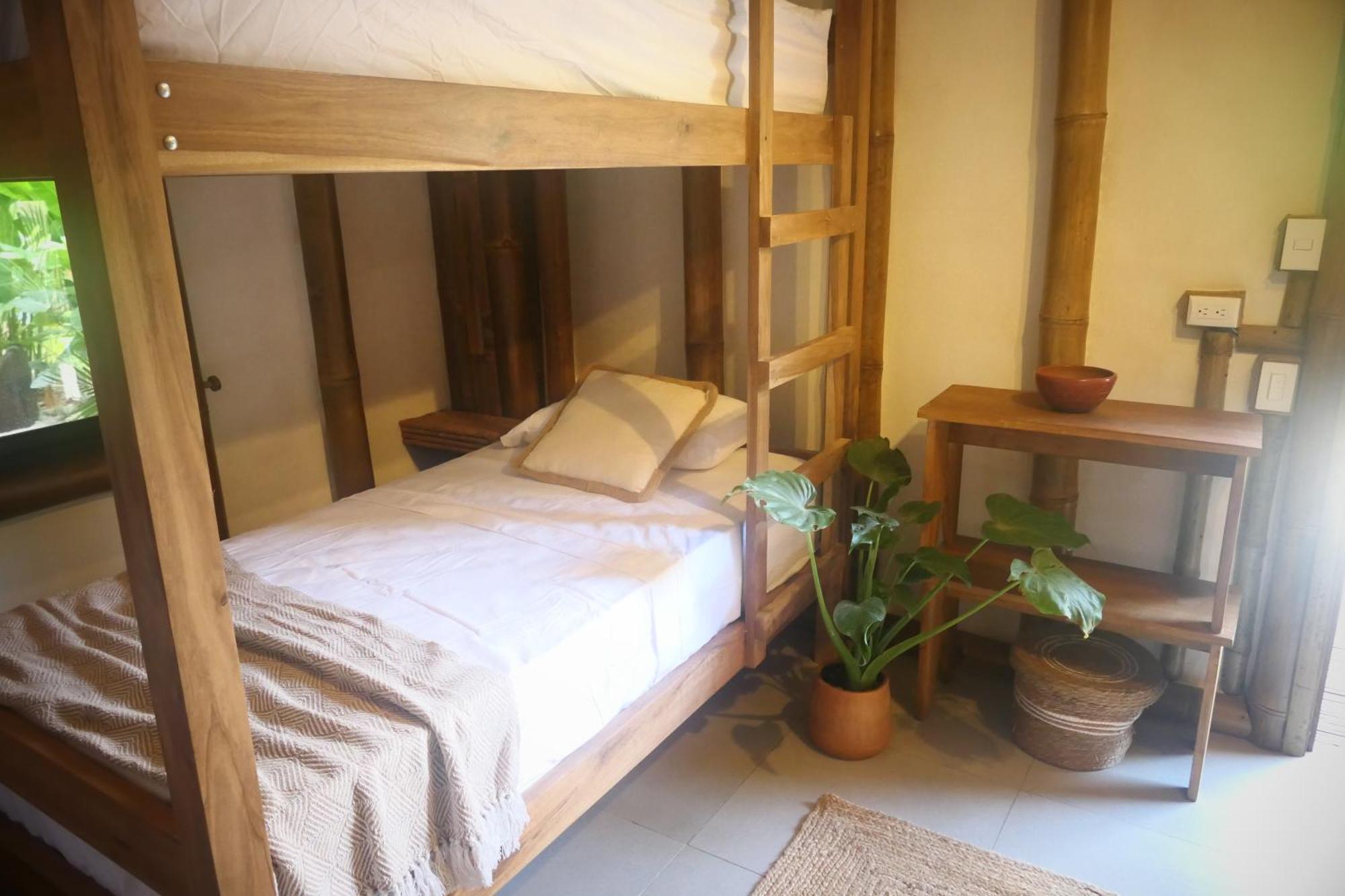 Dream Surf House Santa Teresa Hostel Playa Hermosa Cobano Exterior photo
